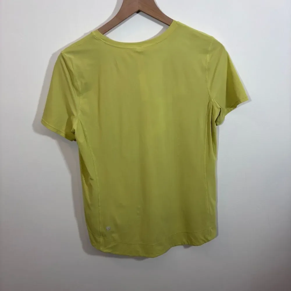 Lululemon shirt with side ventilation holes | size 6